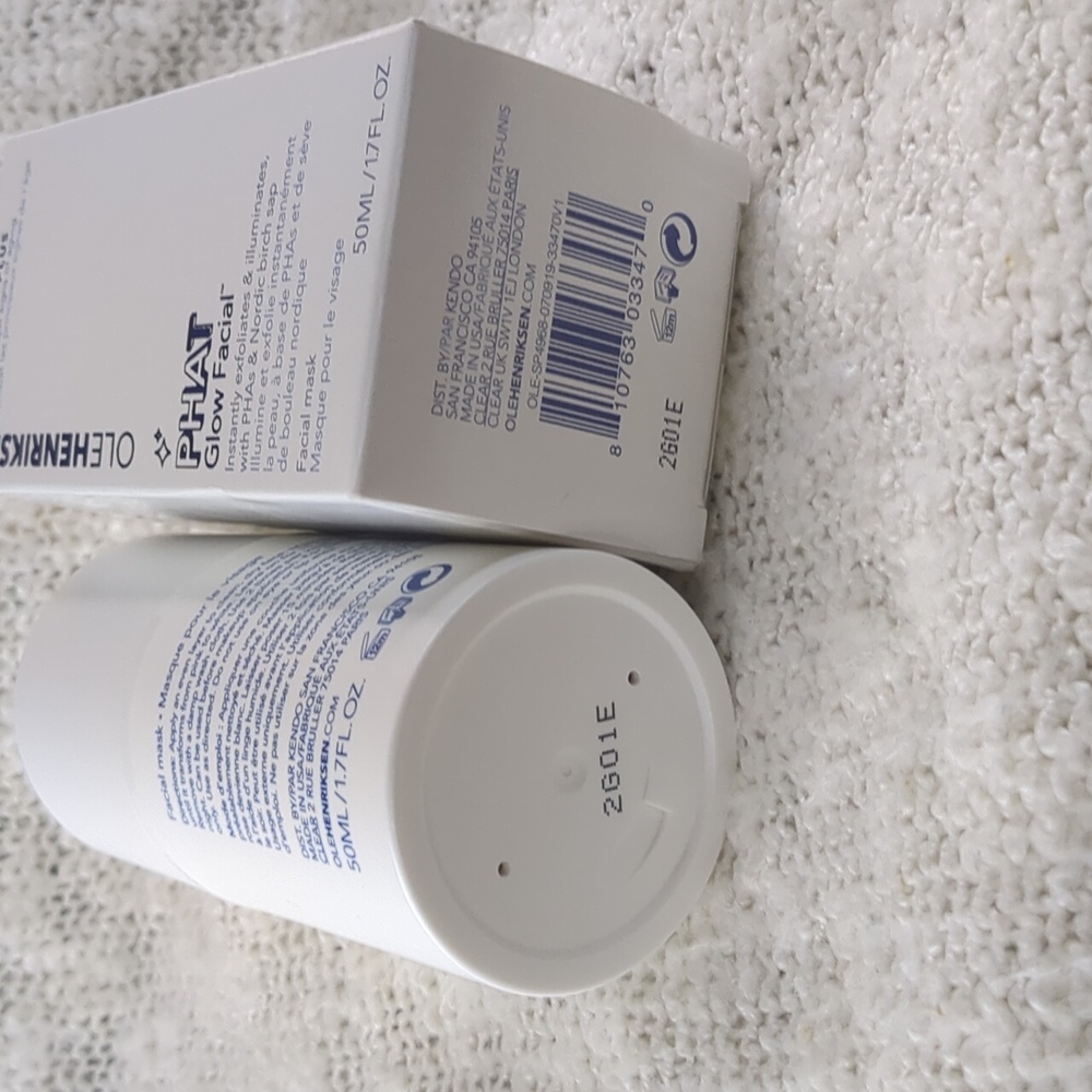 Ole Henriksen PHAT Glow Facial Mask, 50ml/1.7fl oz - Picture 4 of 14
